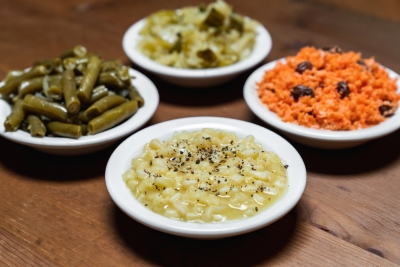 side of creamed corn with black pepper